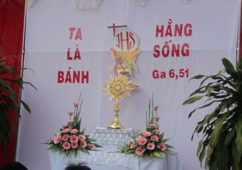 Suy Niệm trước Thánh Thể Tin Mừng thứ Hai Tuần III Mùa Chay